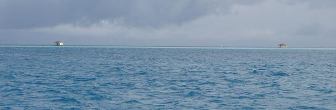 Pearl farms in the lagoon © BW Media